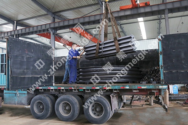 中煤集团一批U型钢支架发往青海西宁