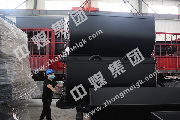 中煤集团一批固定式矿车、材料车、平板车发往宁夏
